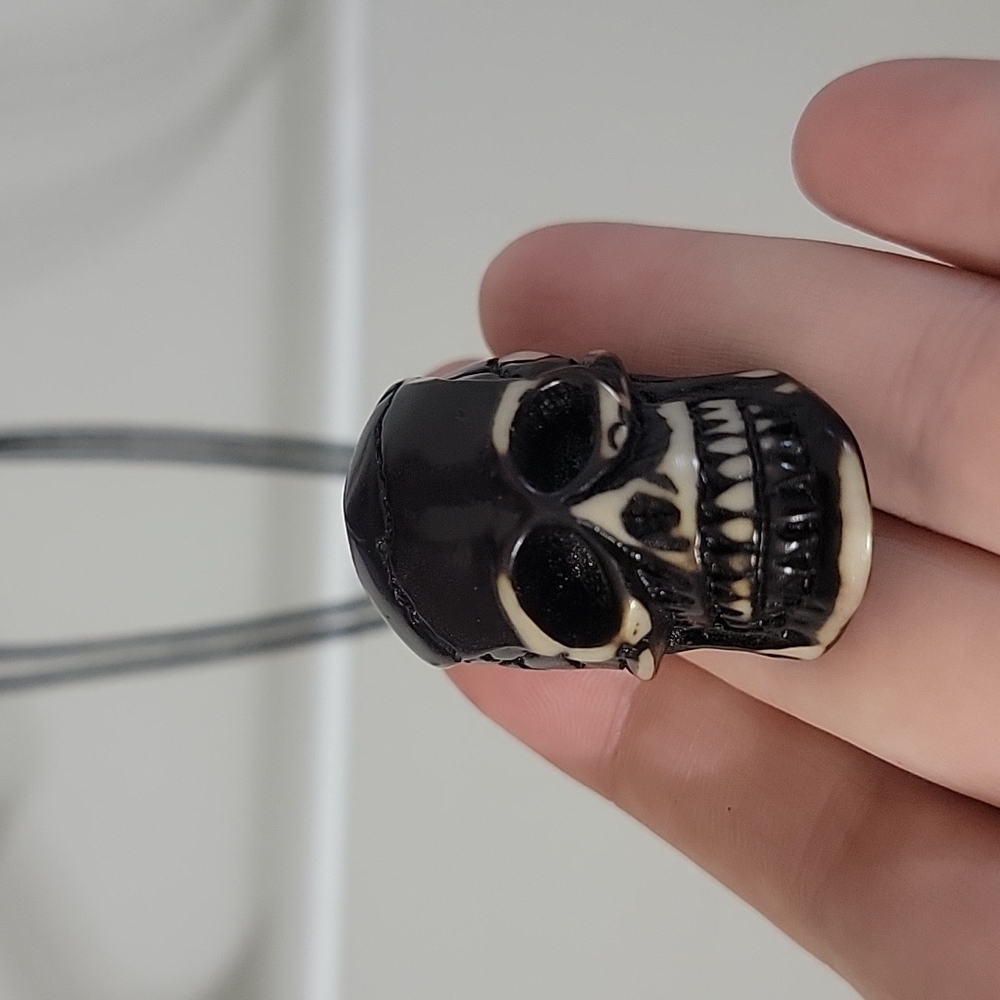 Wood Skull Necklace - Picture 2 of 3
